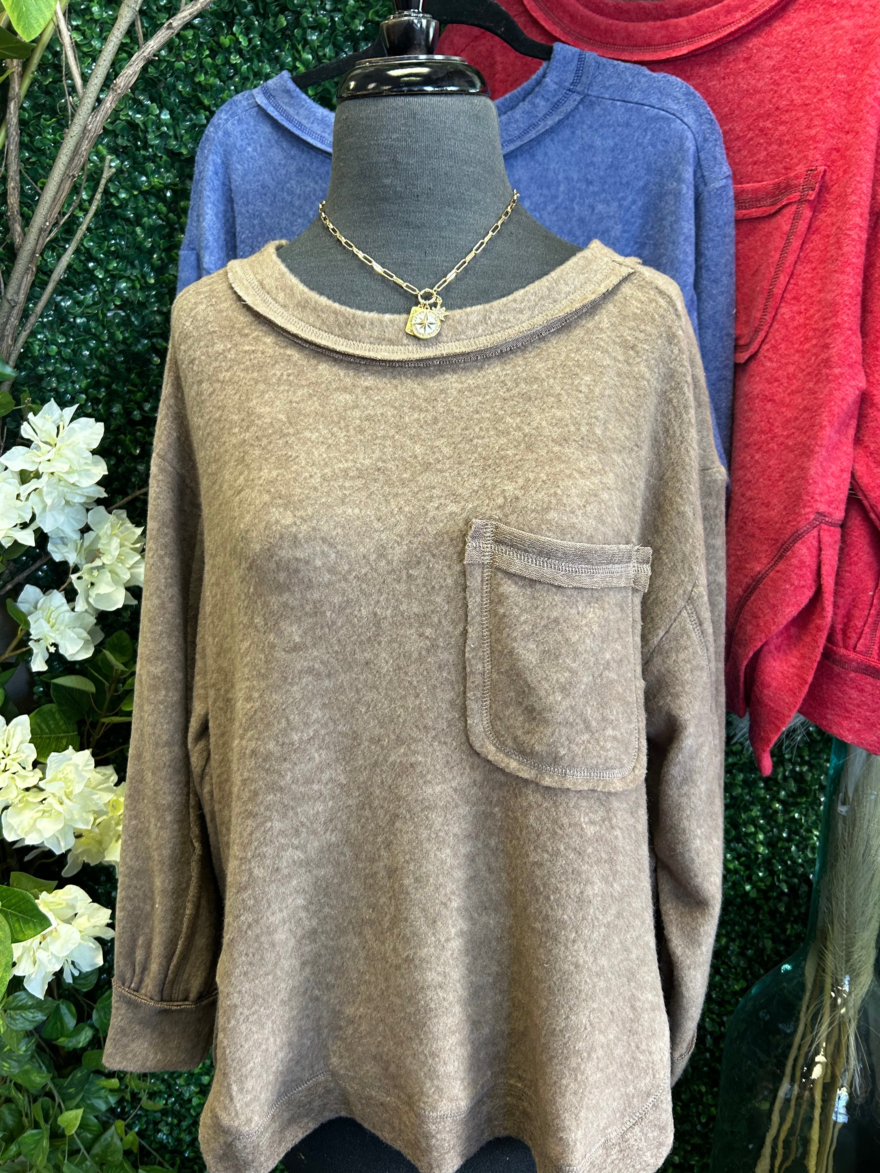 Brushed hacci hi-low round neck sweater