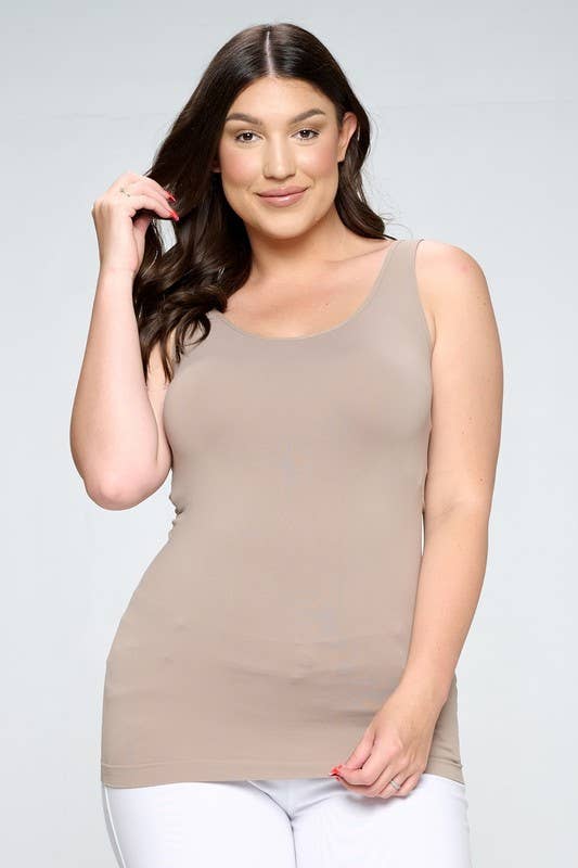Reversible V or U Neckline Seamless Tank Plus Size: Black / Plus