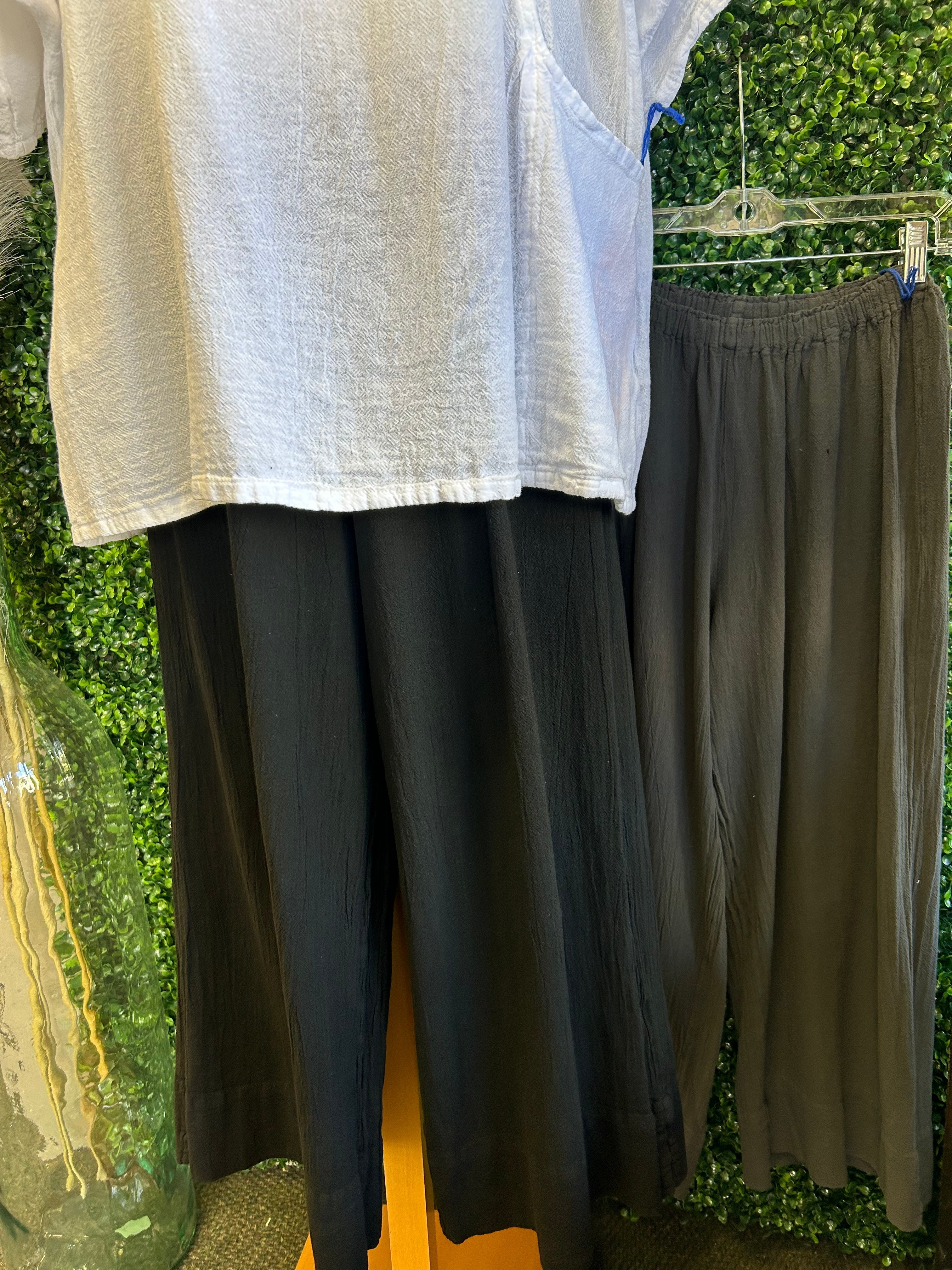 Paula Pants w/ Slit on Sides
