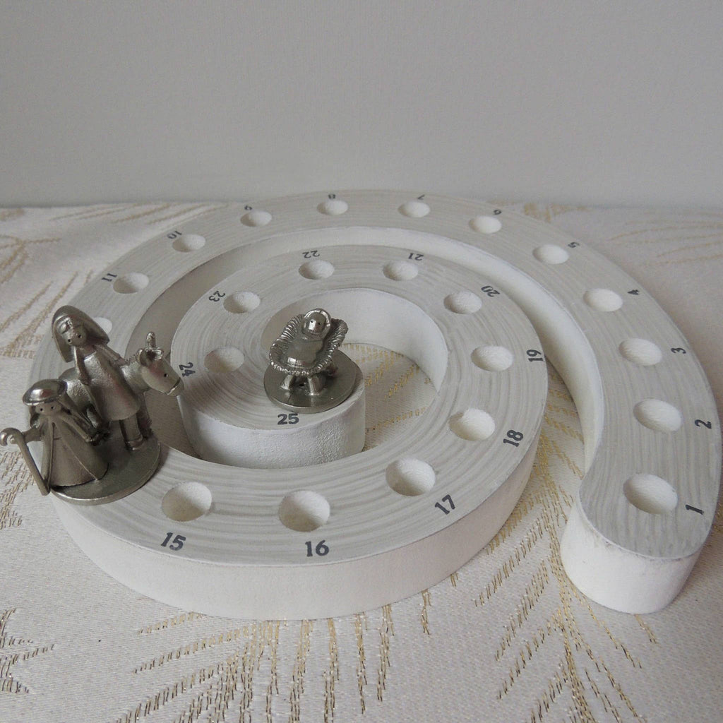 Spiral Christmas Countdown: White
