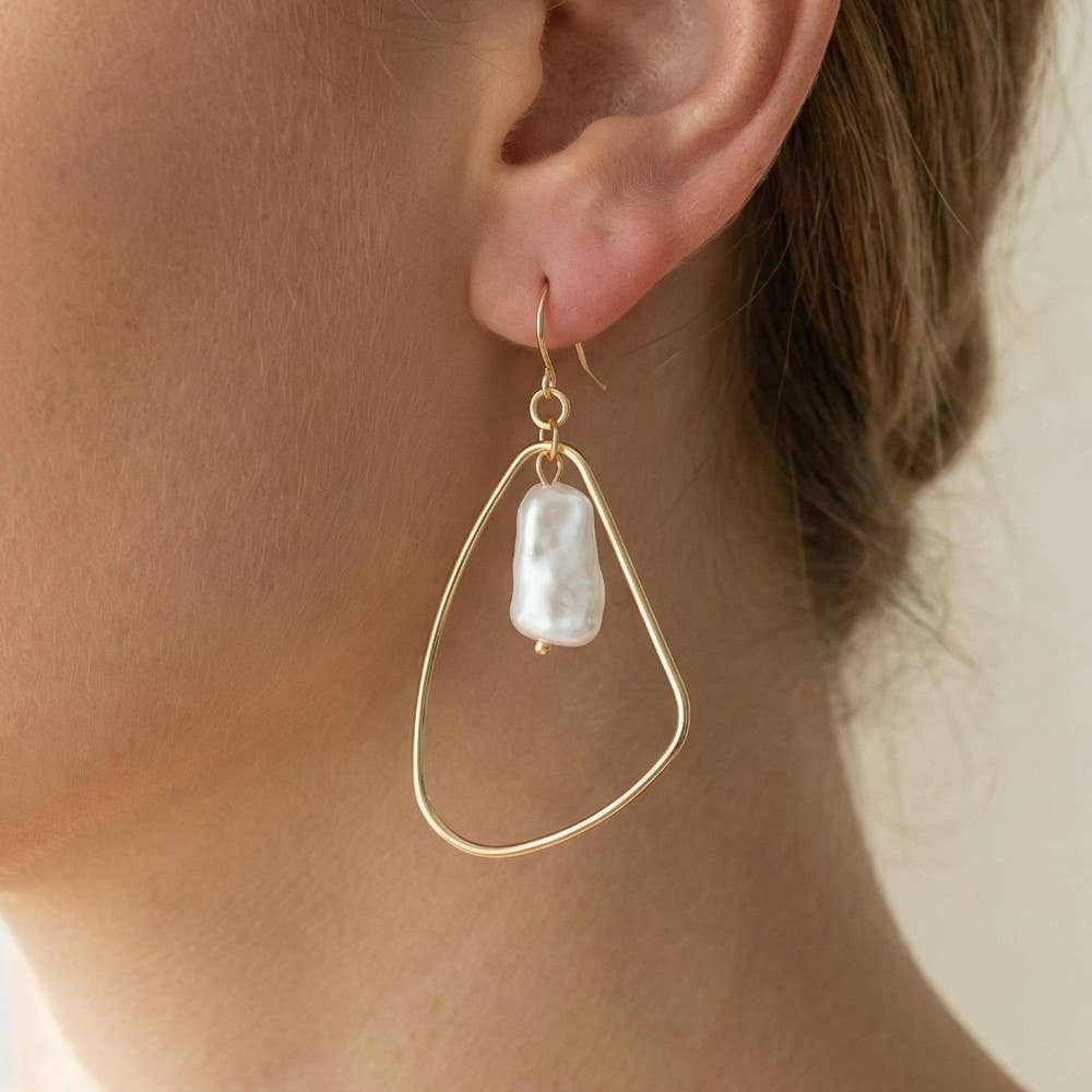 Pearl Bead Irregular Tear Dangle Earrings: GP