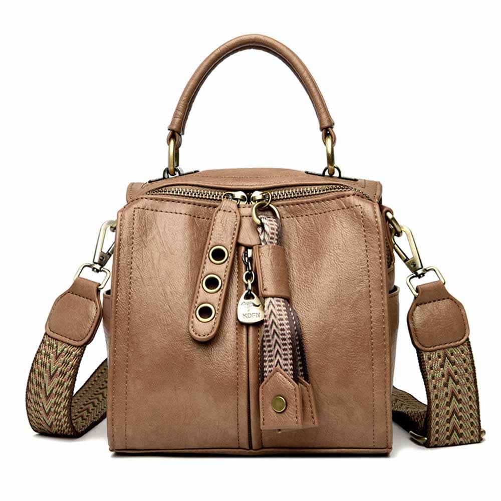 Fashion Shoulder Crossbody Bag: Brown