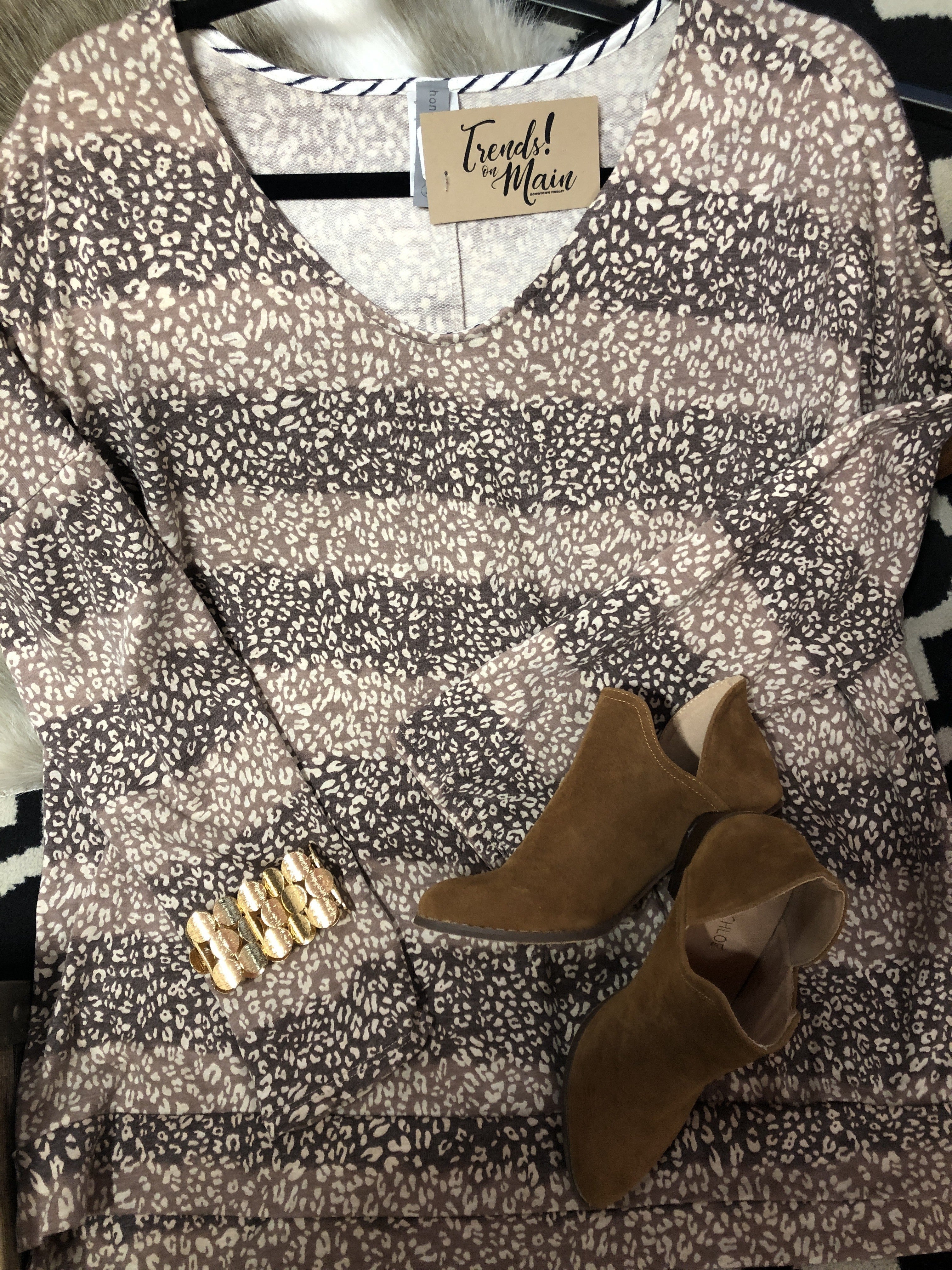 Mocha print  pullover top