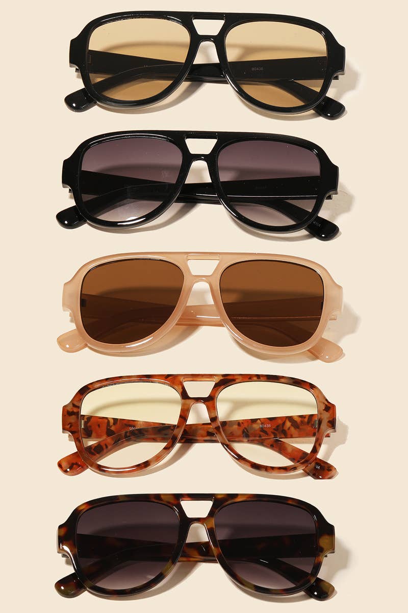 Twelve Piece Tortoise Frame Sunglasses Set: MULTI