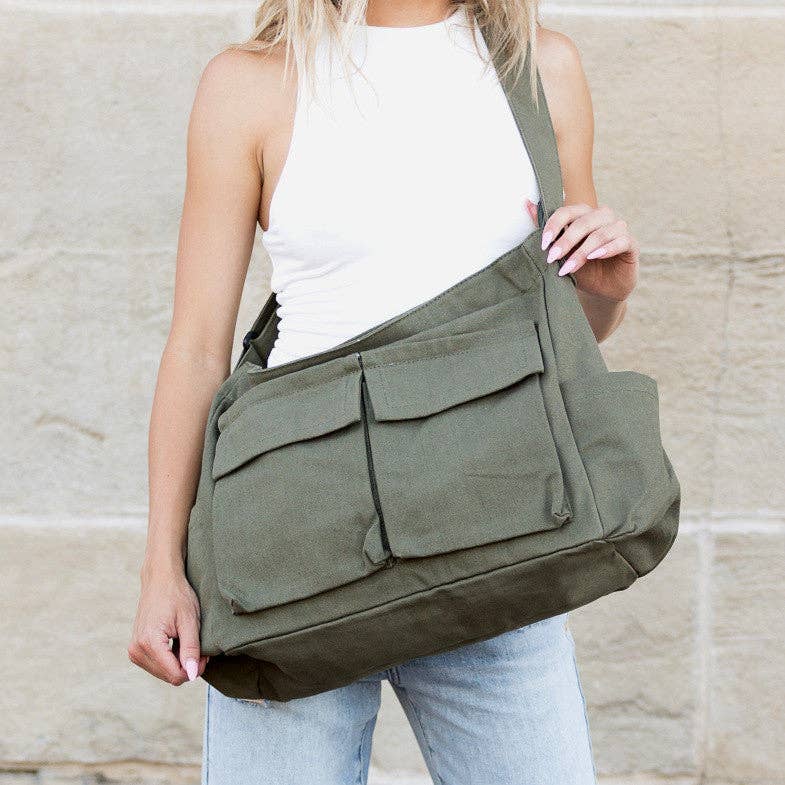 Nova Oversize Canvas Messenger Bag: Olive