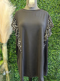 Solid Top w/ Flutter Print Sleeve