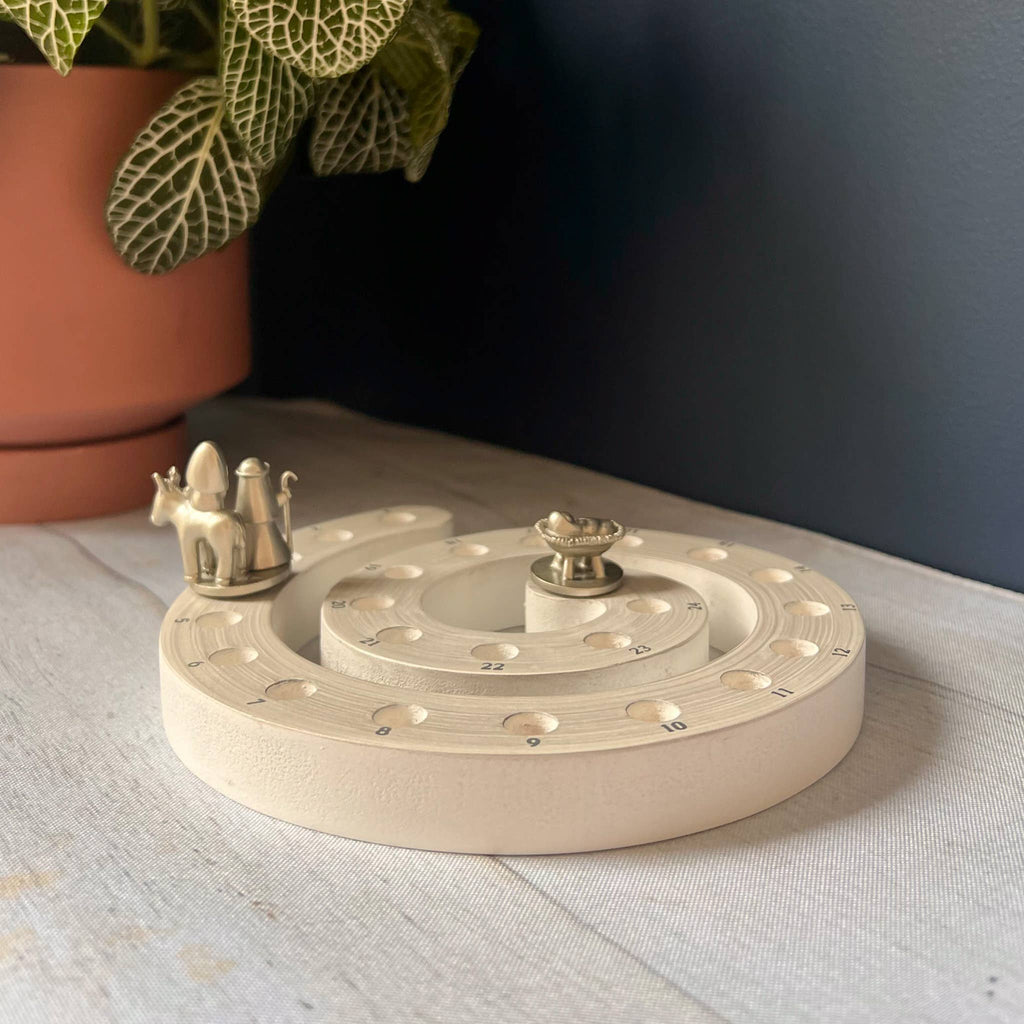 Spiral Christmas Countdown: White