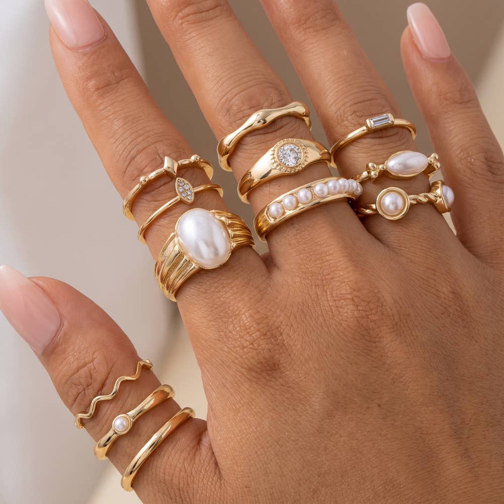 Pearl And Signet Stackable Ring Set: GDCRM