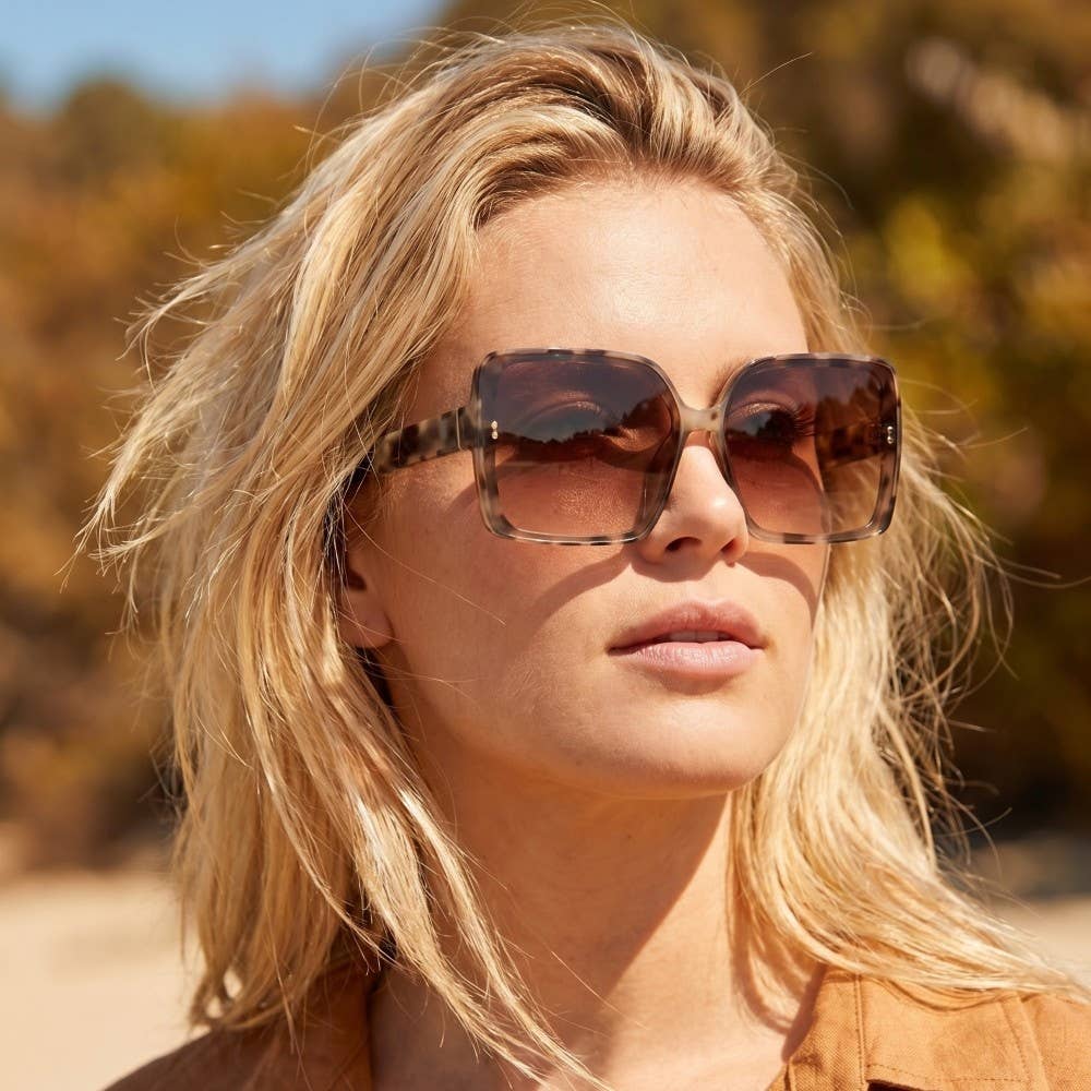 Oversized Square Sunglasses With Gold Corner Charm: ASSORTED