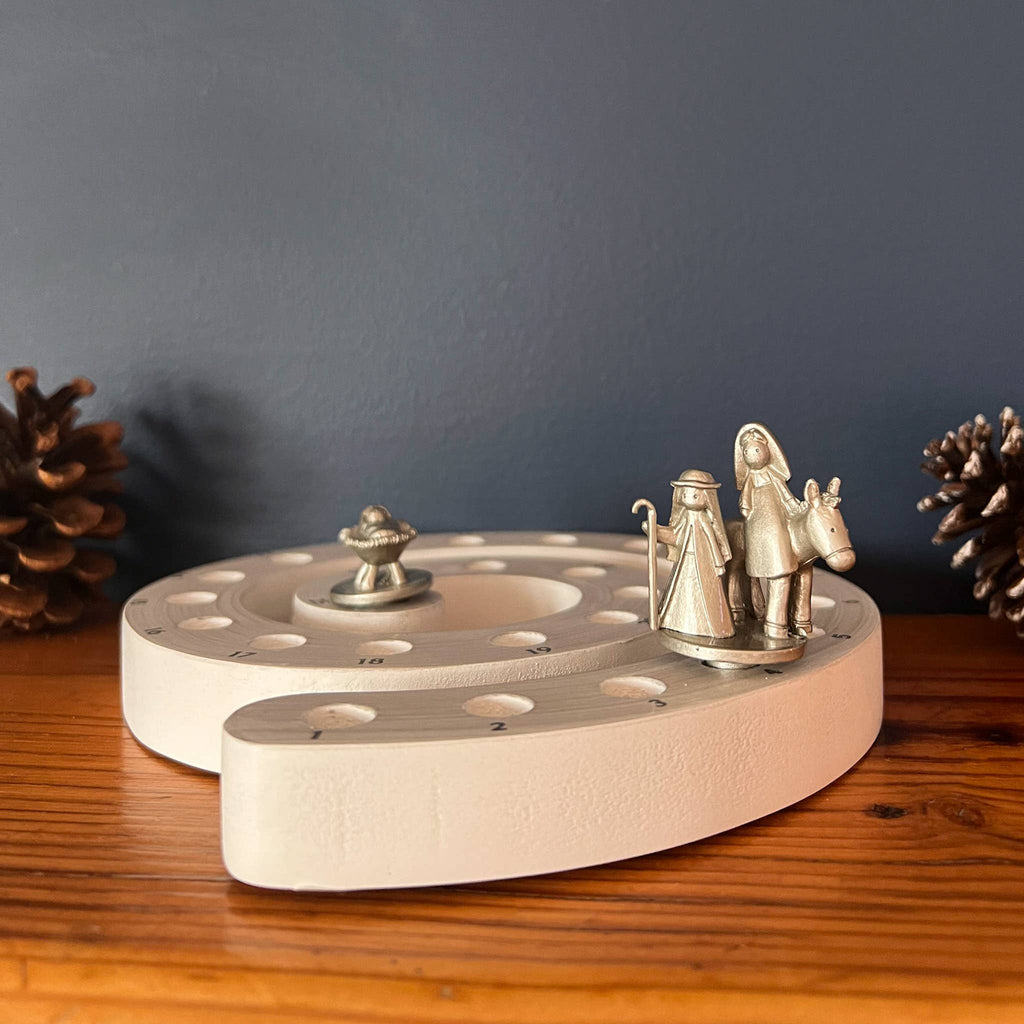 Spiral Christmas Countdown: White