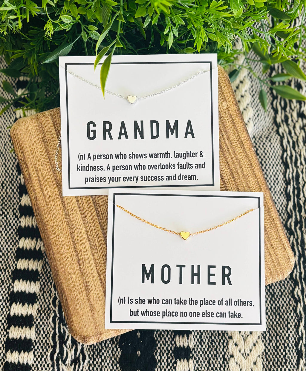 Stunning Mother's Day Heart Necklace & Stationery Card