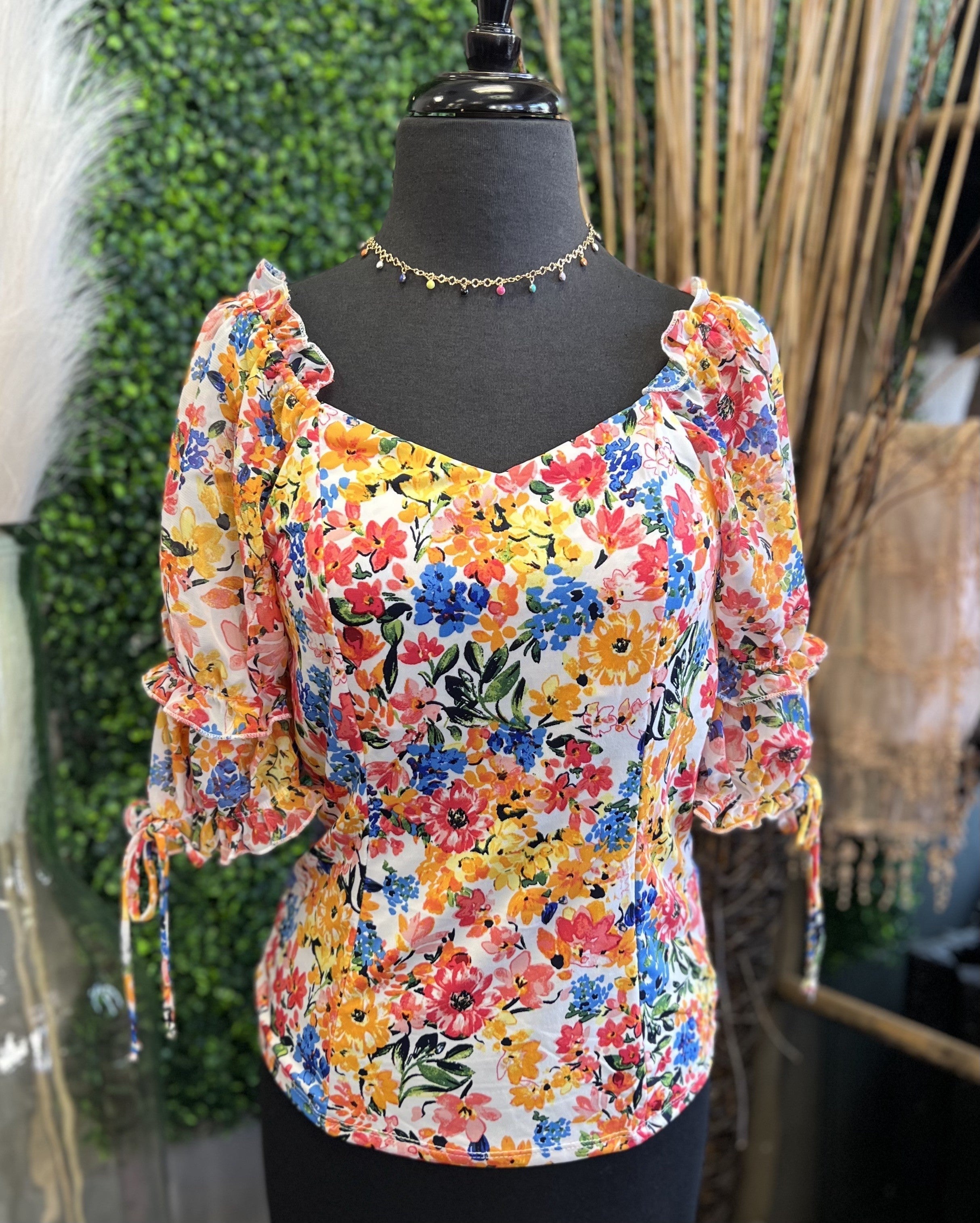 Ruffle Sweetheart Neck Balloon Sleeve Top