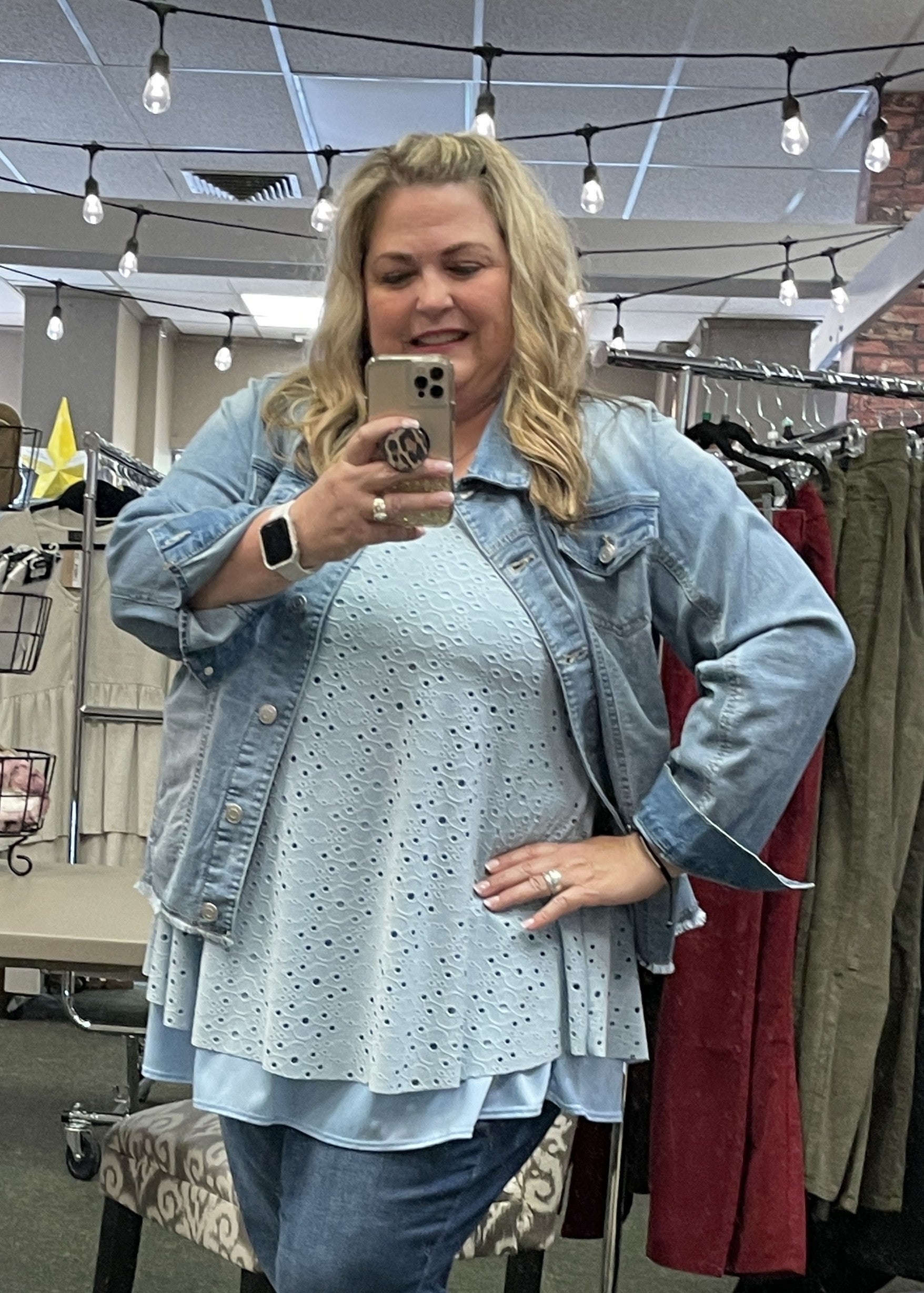 Sky Eyelet Swing Top