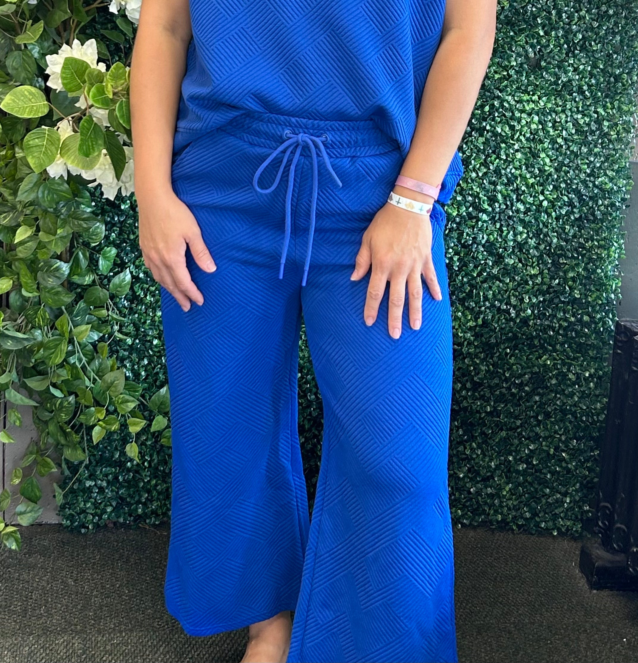 Textured Cropped Wide Leg Pants