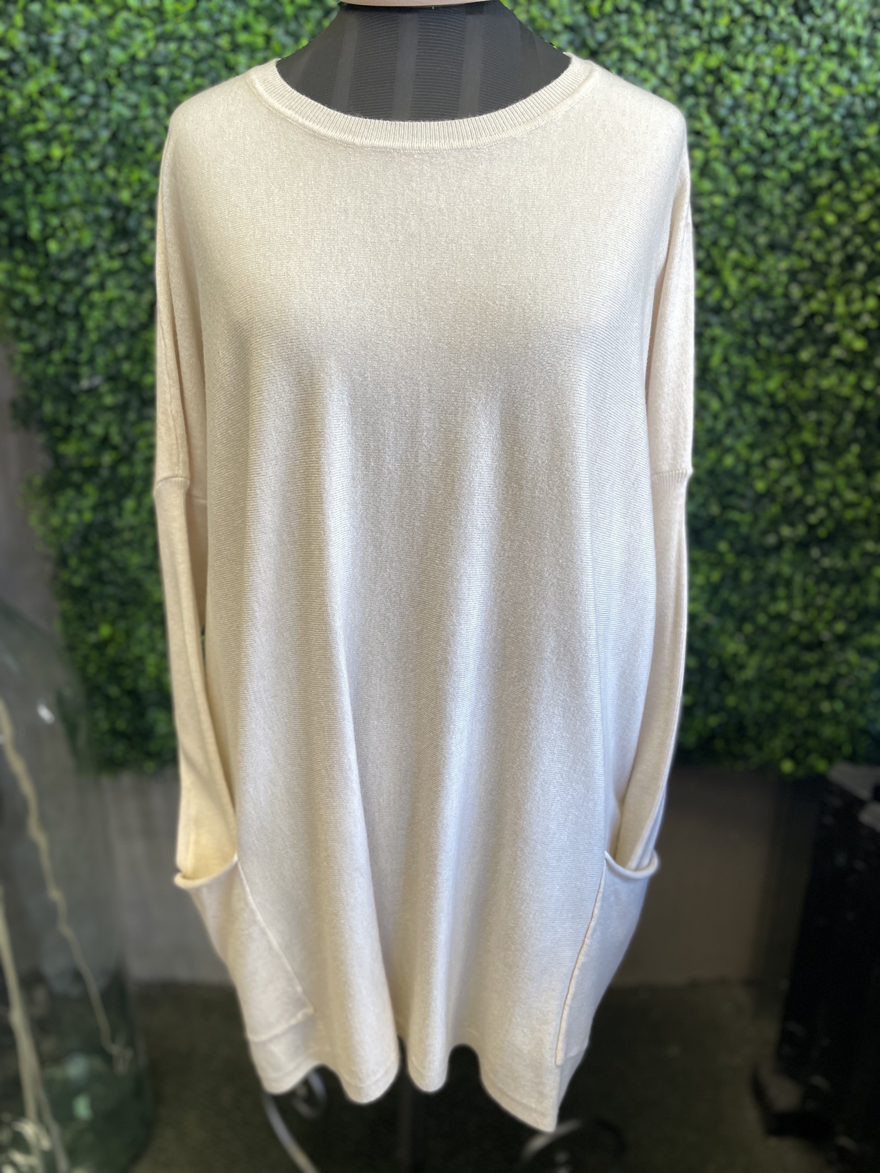 Oversized 2 Pocket Sweater