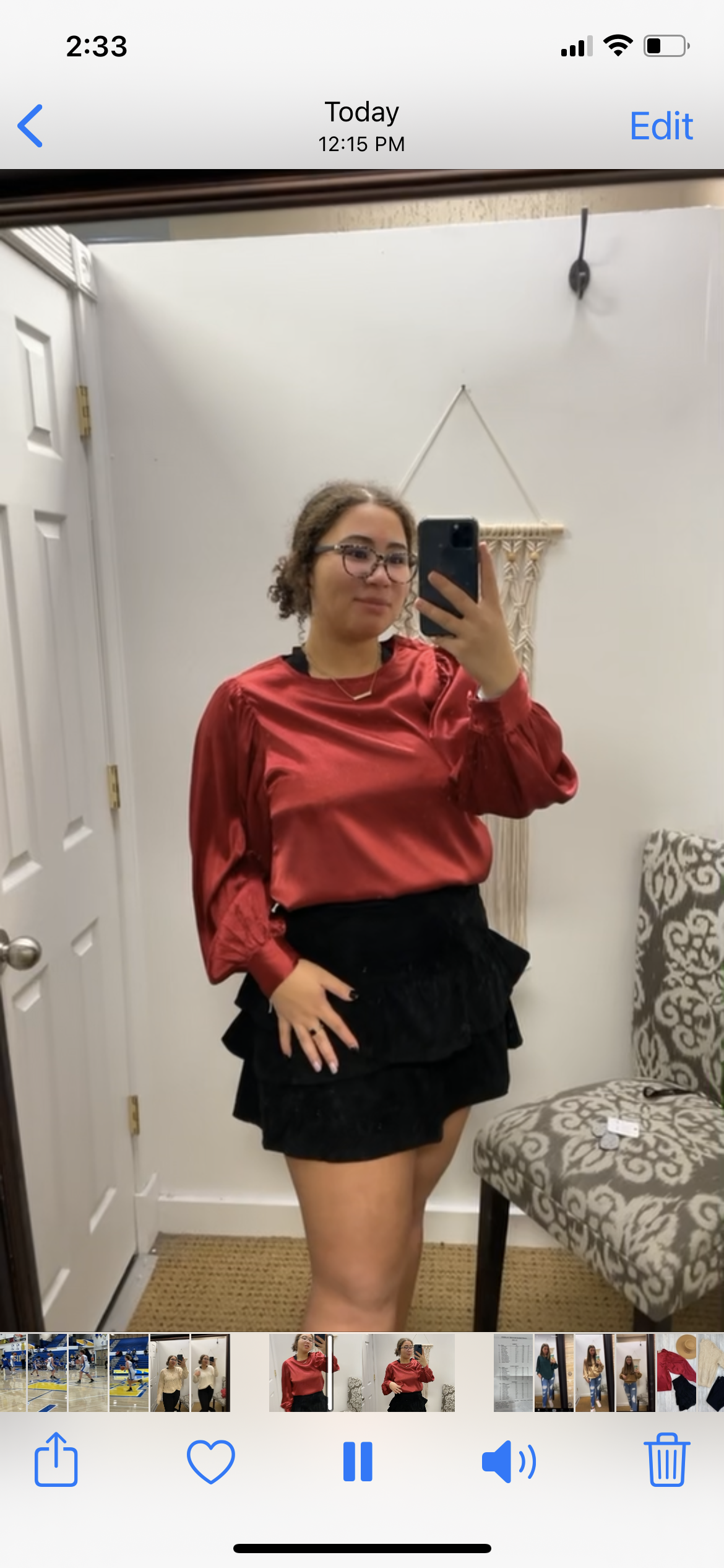 Round Neck Satin Jaquard Fabric w/ Puff Sleeve