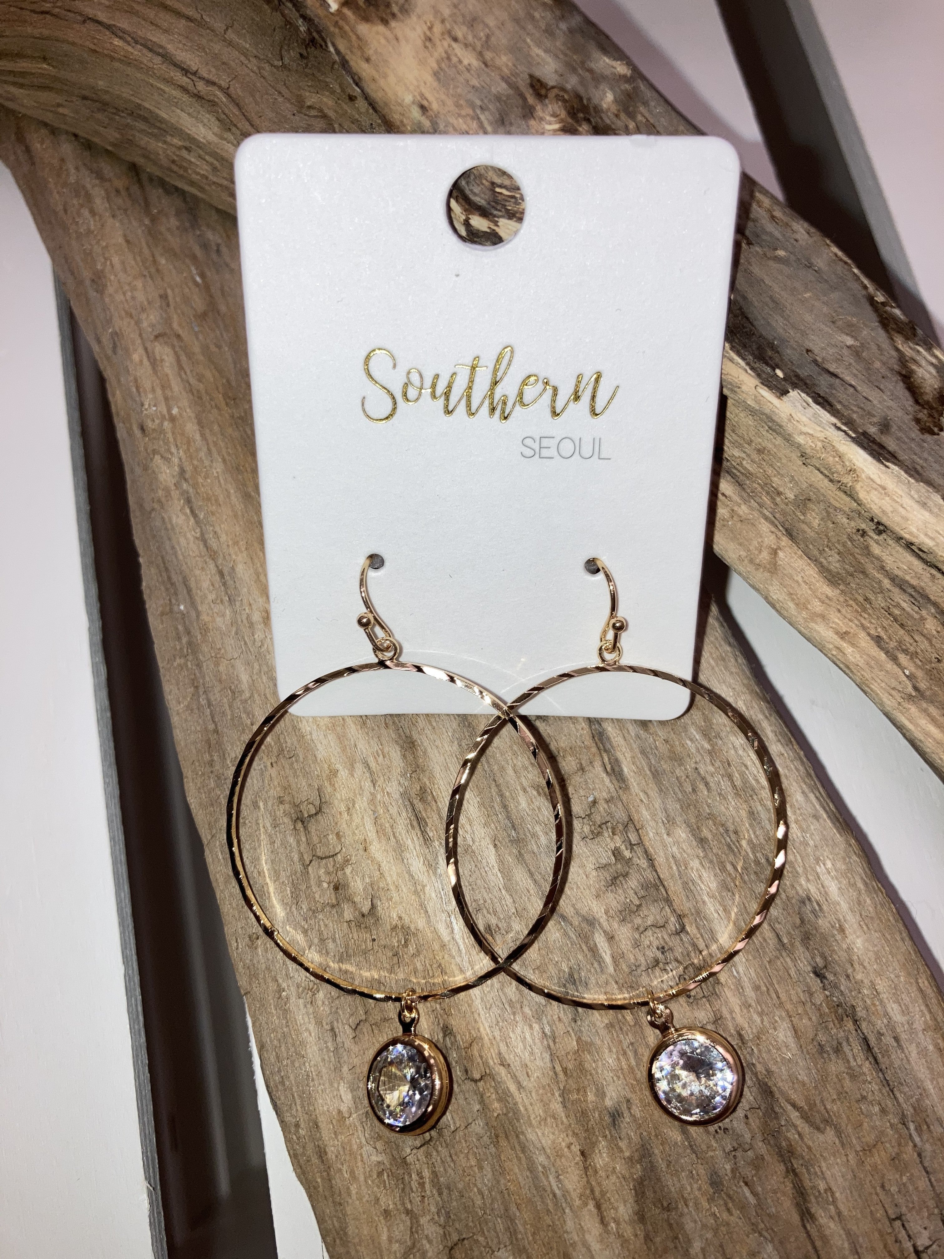 Gold/crystal earrings