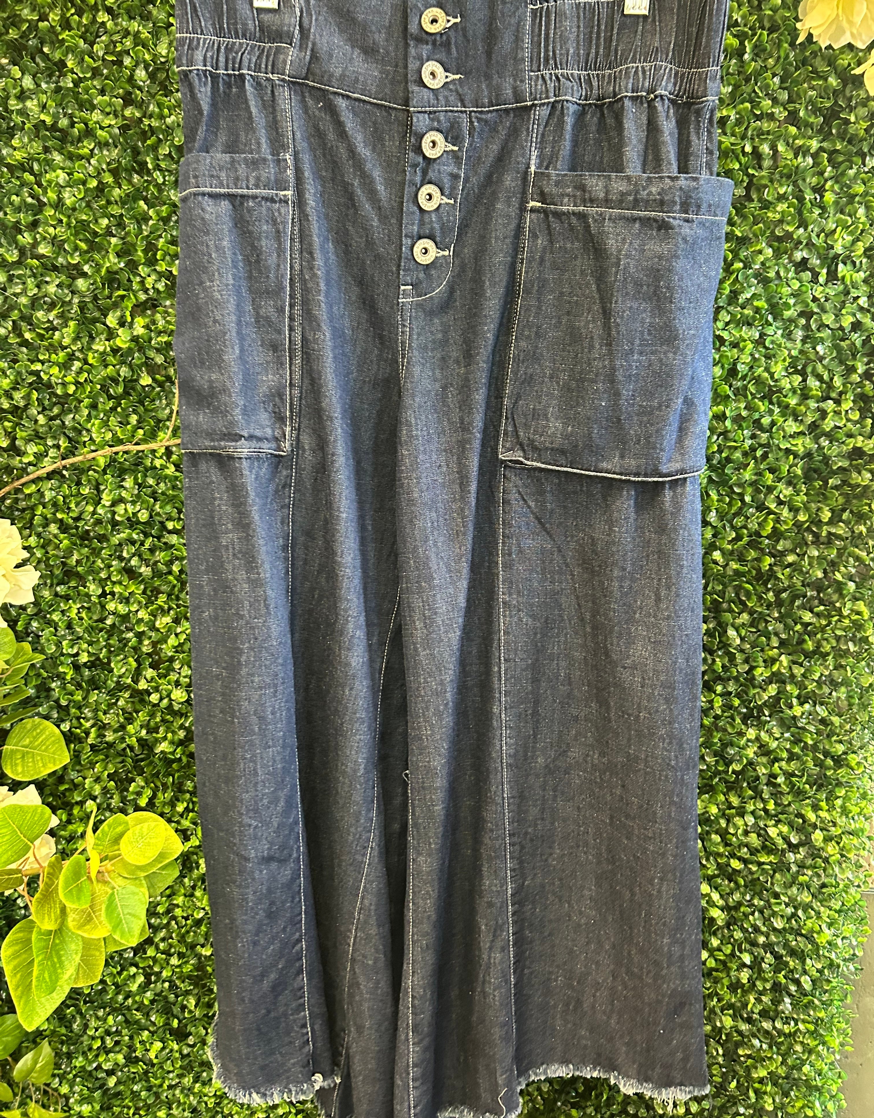 Wide Legged Cropped Pant