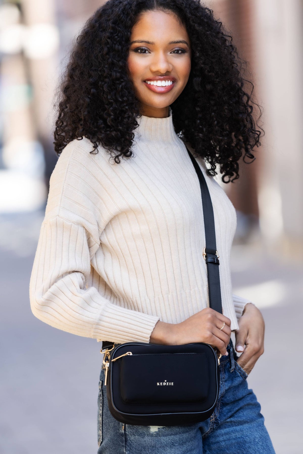 Kedzie Sloane Crossbody Open Stock: Olive
