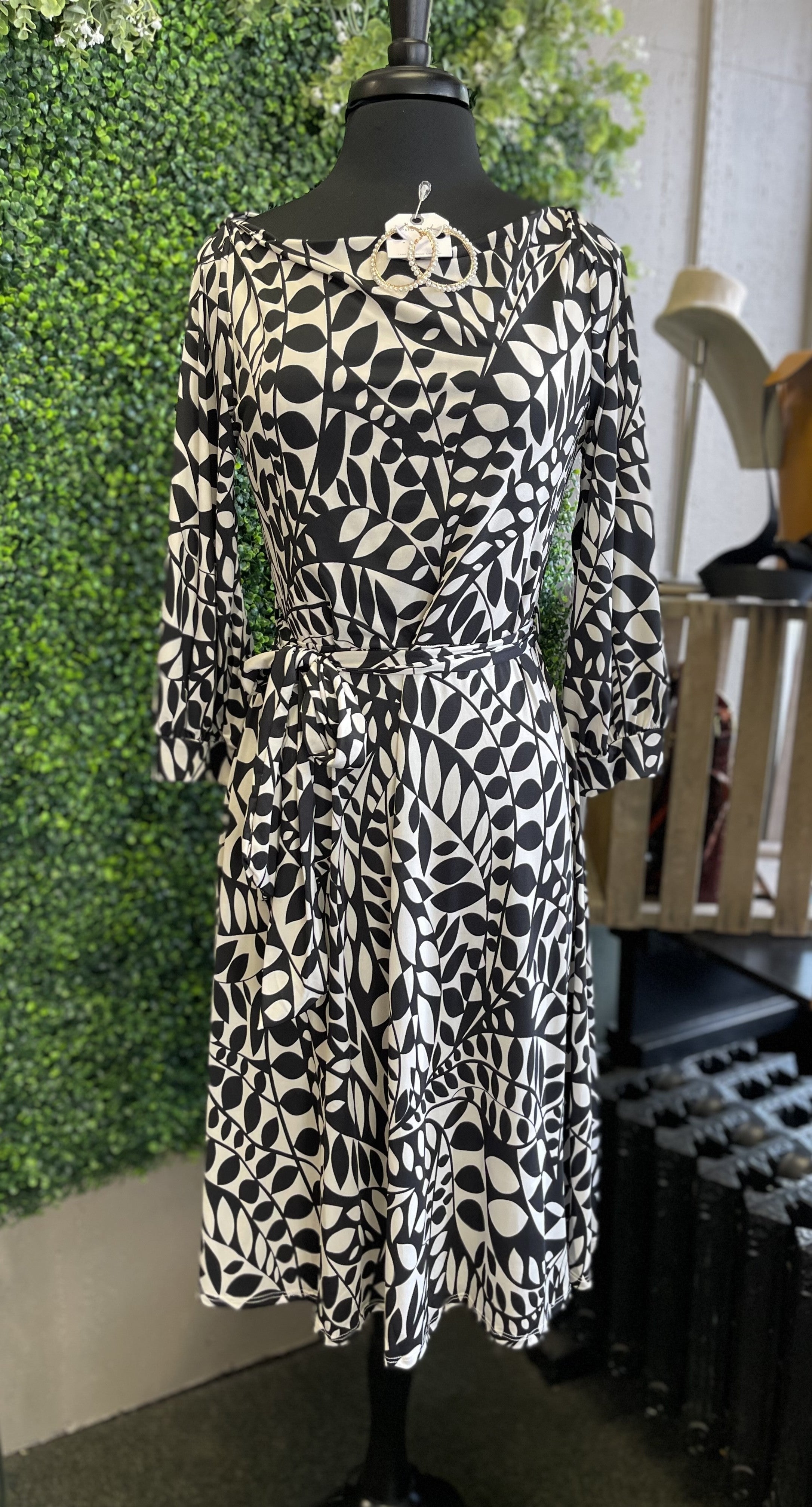 Venechia Print Boat Neck Midi Dress