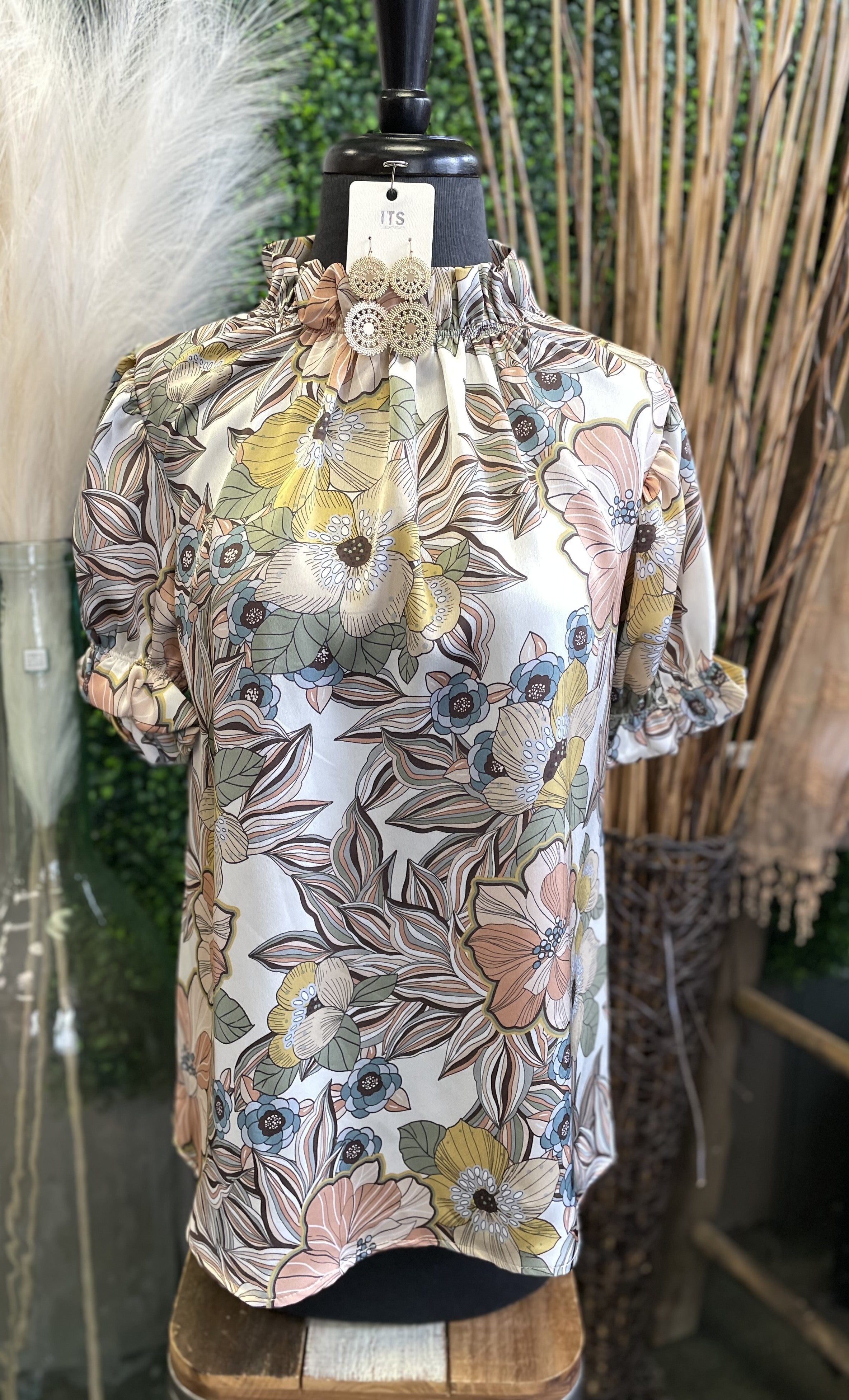 Mock Neck Puffed Sleeve Top