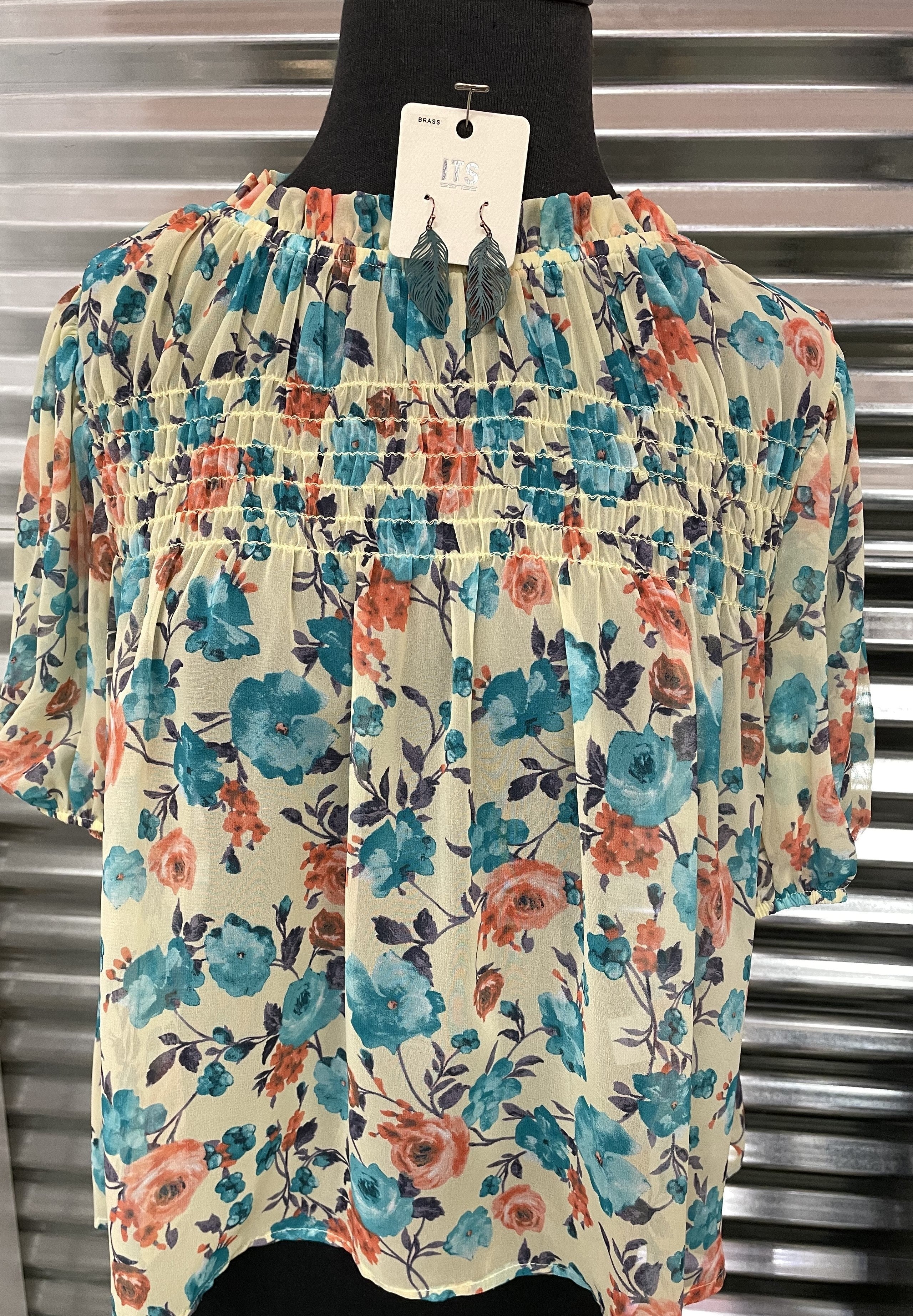 Floral Ruffle Collar Puff Sleeve Top