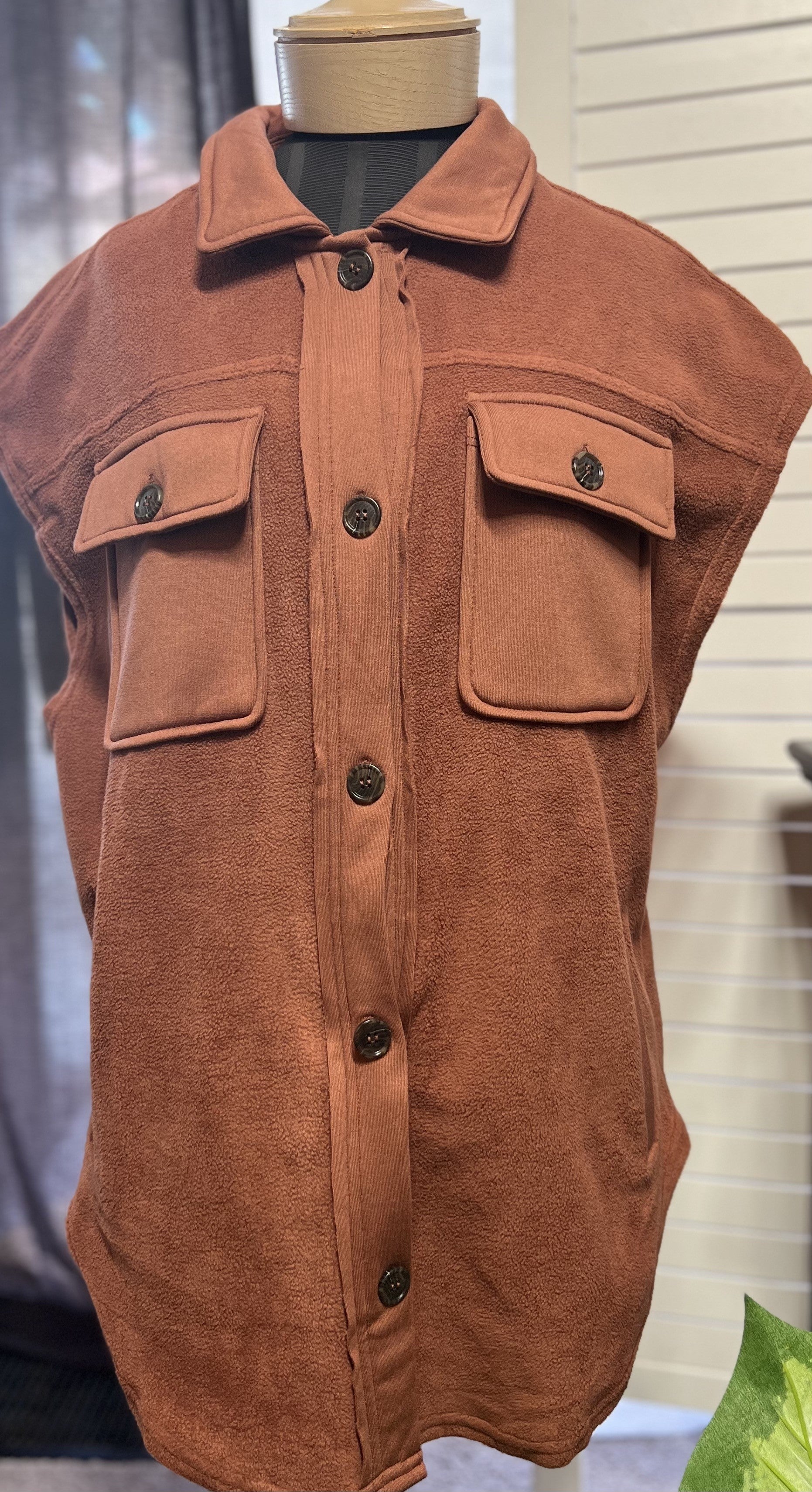Brick Fleece Button Vest