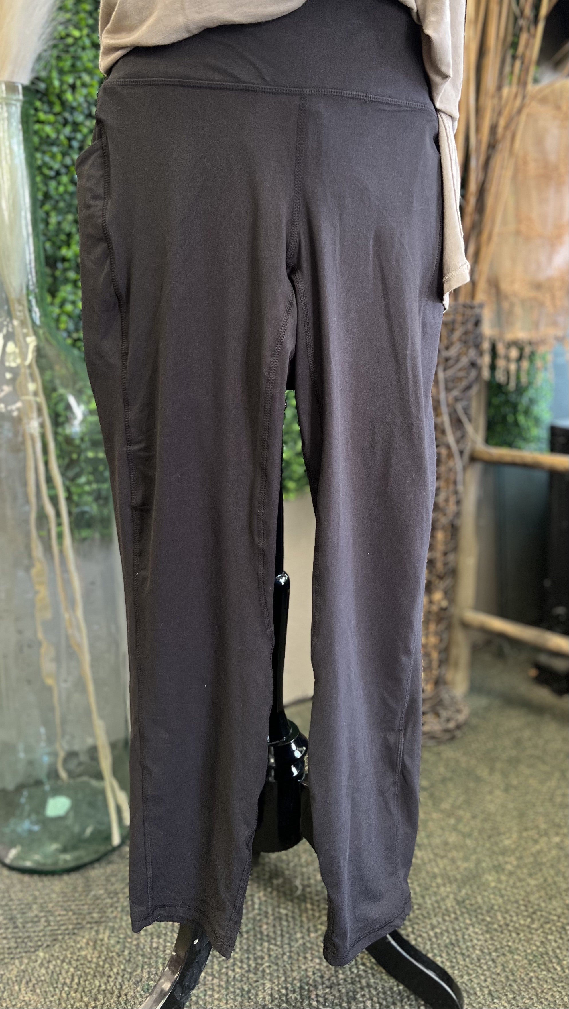 Wide Waistband Yoga Pants with pockets